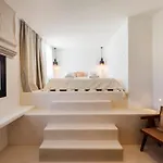 Illume Mykonos Willa Plintri
